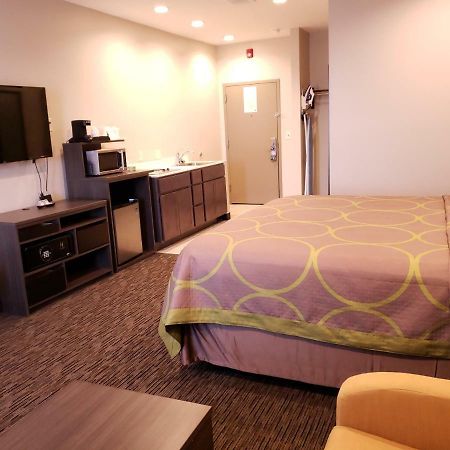 Super 8 By Wyndham St. Louis North Saint Louis Exterior foto