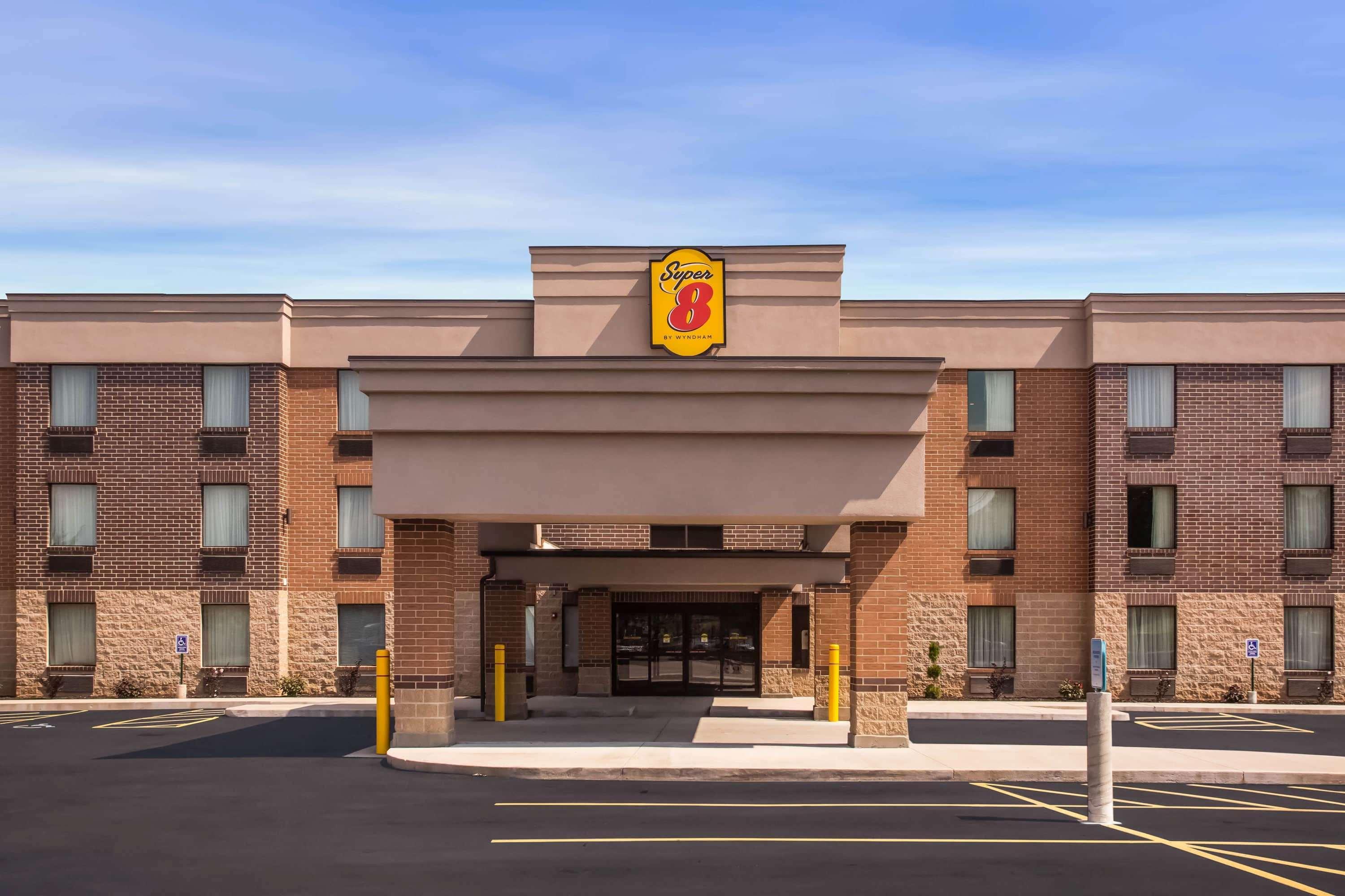 Super 8 By Wyndham St. Louis North Saint Louis Exterior foto
